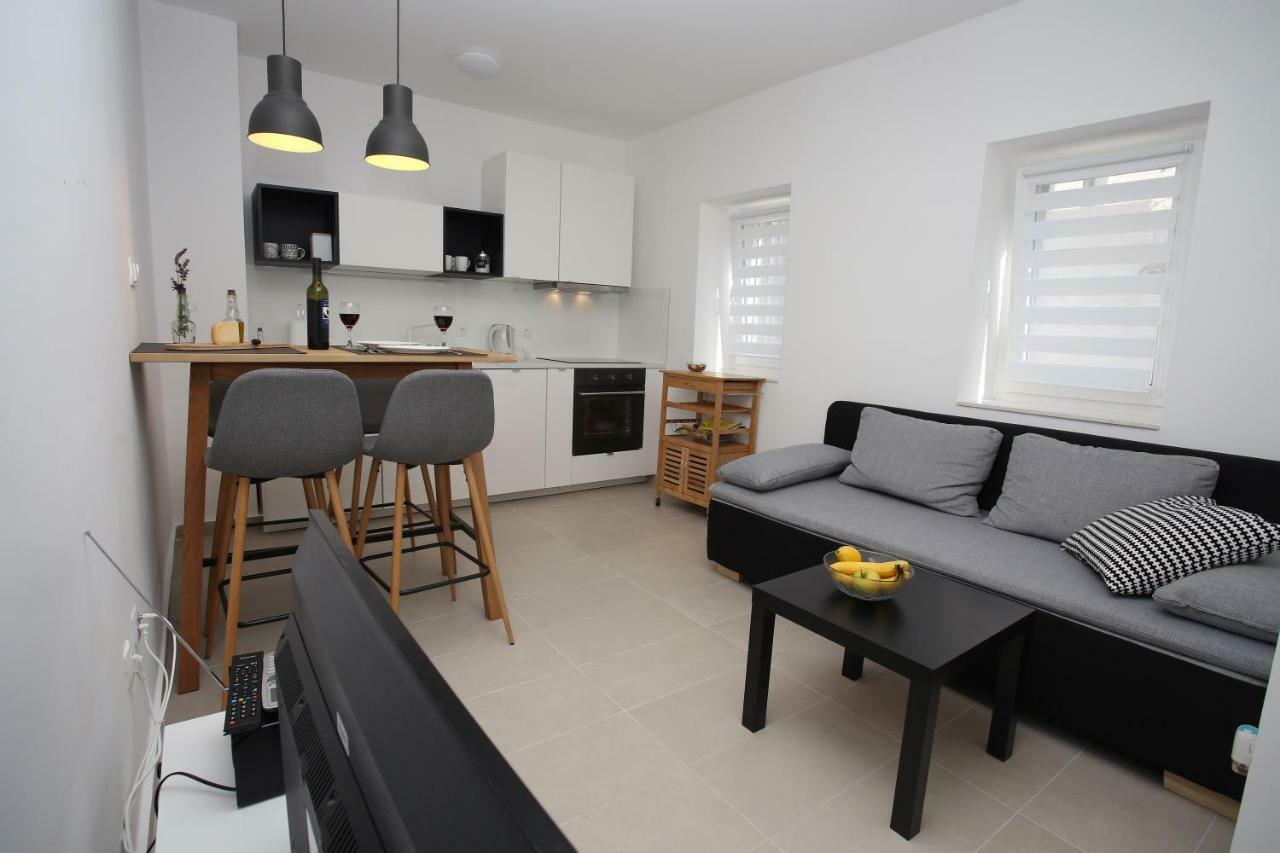 Apartmani Tri Bunje Tribalj Εξωτερικό φωτογραφία