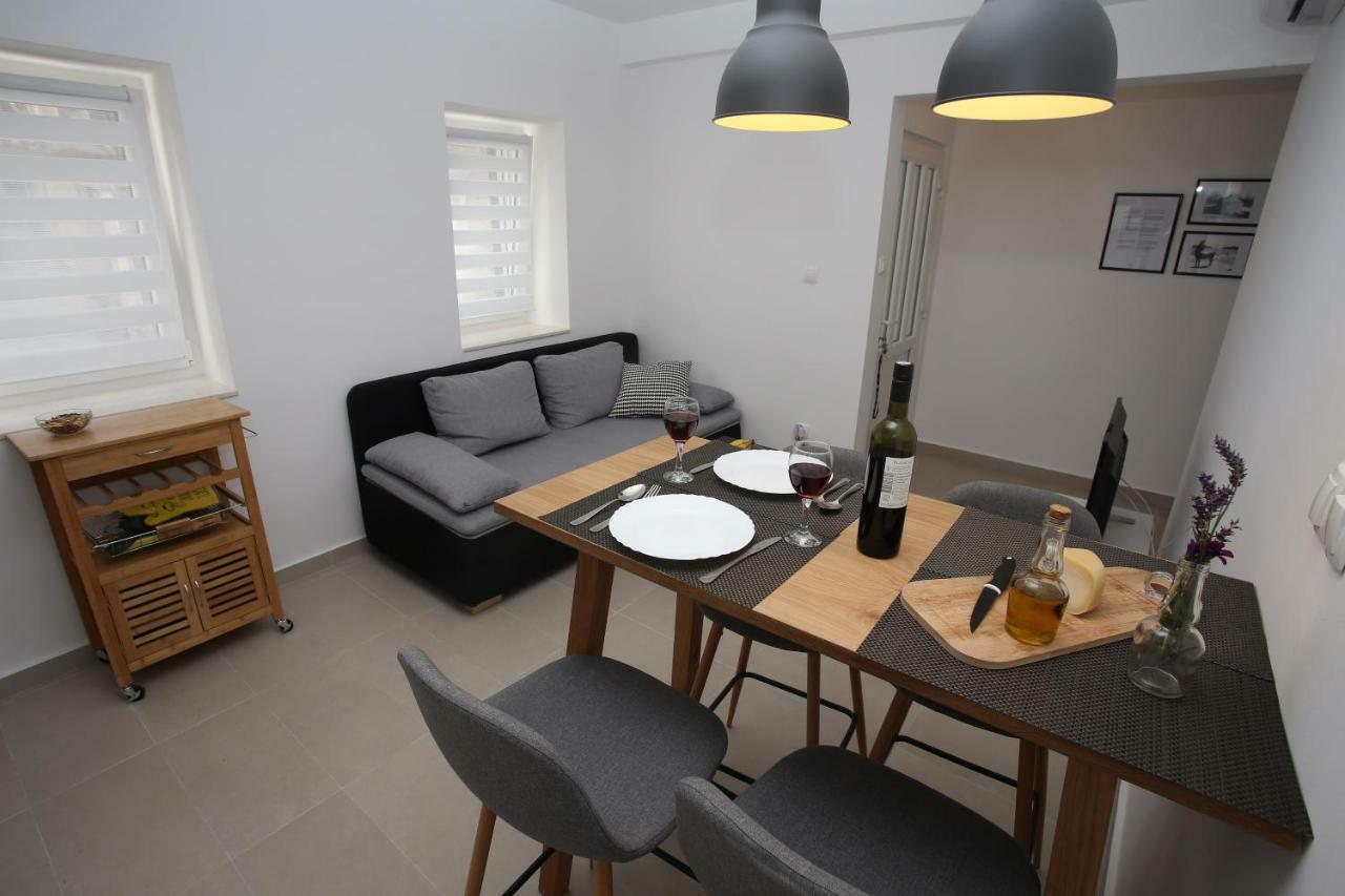 Apartmani Tri Bunje Tribalj Εξωτερικό φωτογραφία