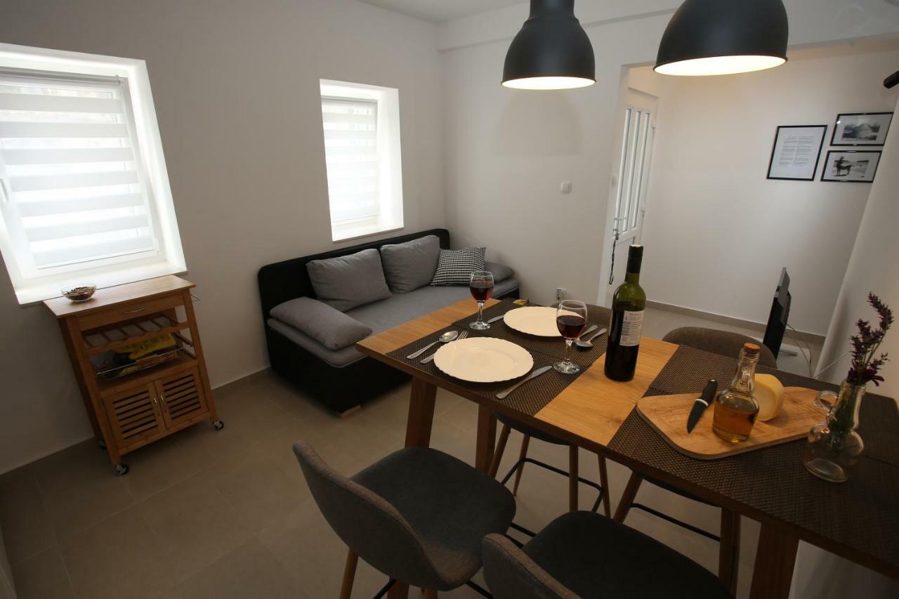 Apartmani Tri Bunje Tribalj Εξωτερικό φωτογραφία